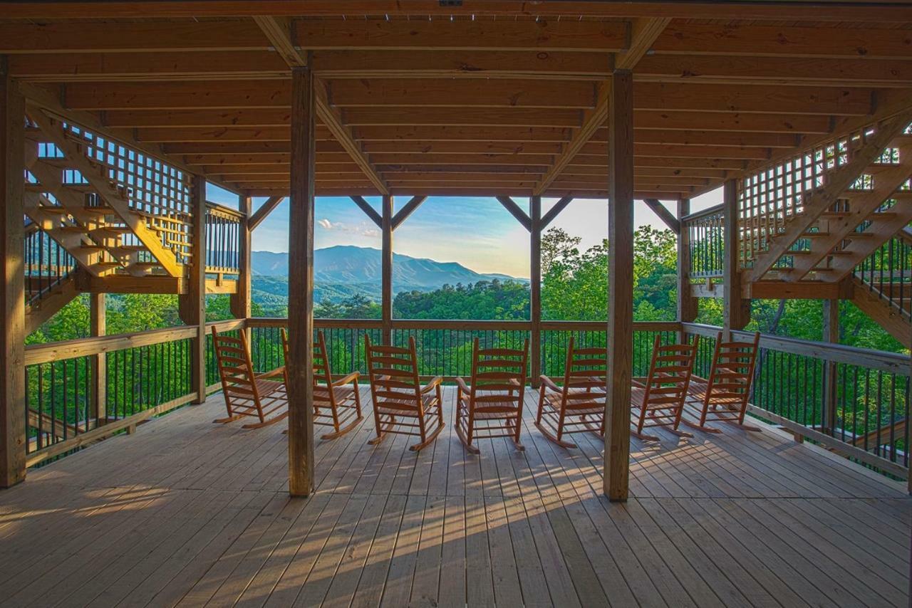 Gatlinburg Mansion Cabin Pittman Center Exterior photo